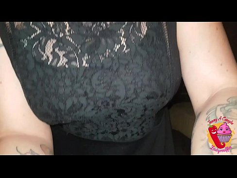 ❤️ Slutty Stéifschwëster gëtt him e blowjob a Spuenesch ️ Russesch Porno bei eis ☑