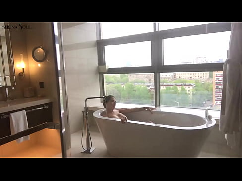 ❤️ Enorm Babe Leidenschaftlech ruckelt hir Muschi am Buedzëmmer ️ Russesch Porno bei eis ☑