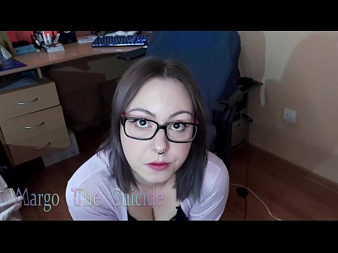 ❤️ Sexy Meedchen mat Brëll suckelt Dildo déif op der Kamera ️ Russesch Porno bei eis ☑