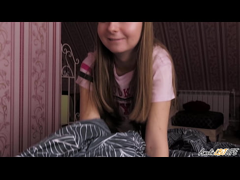 ❤️ Blondie suckelt hir BFF's déif a kritt Cum an hirem Mond ️ Russesch Porno bei eis ☑