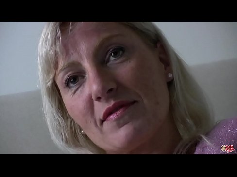 ❤️ D'Mamm, déi mir all gefuckt hunn ... Dame, behuelen Iech! ️ Russesch Porno bei eis ☑